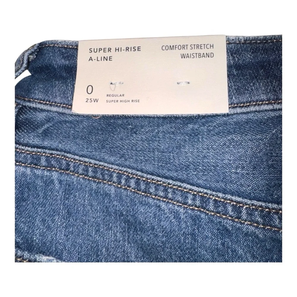 American Eagle Outfitters (NWT) Super High Rise A-Line Mini Skirt, Size 0
